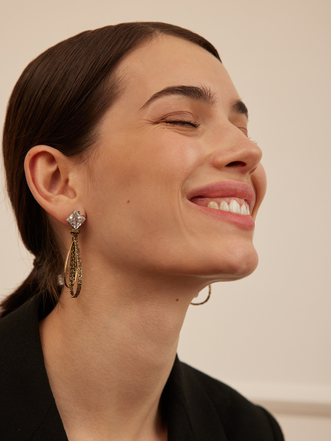 OR1605 CRYSTAL Earings VIVIENNE