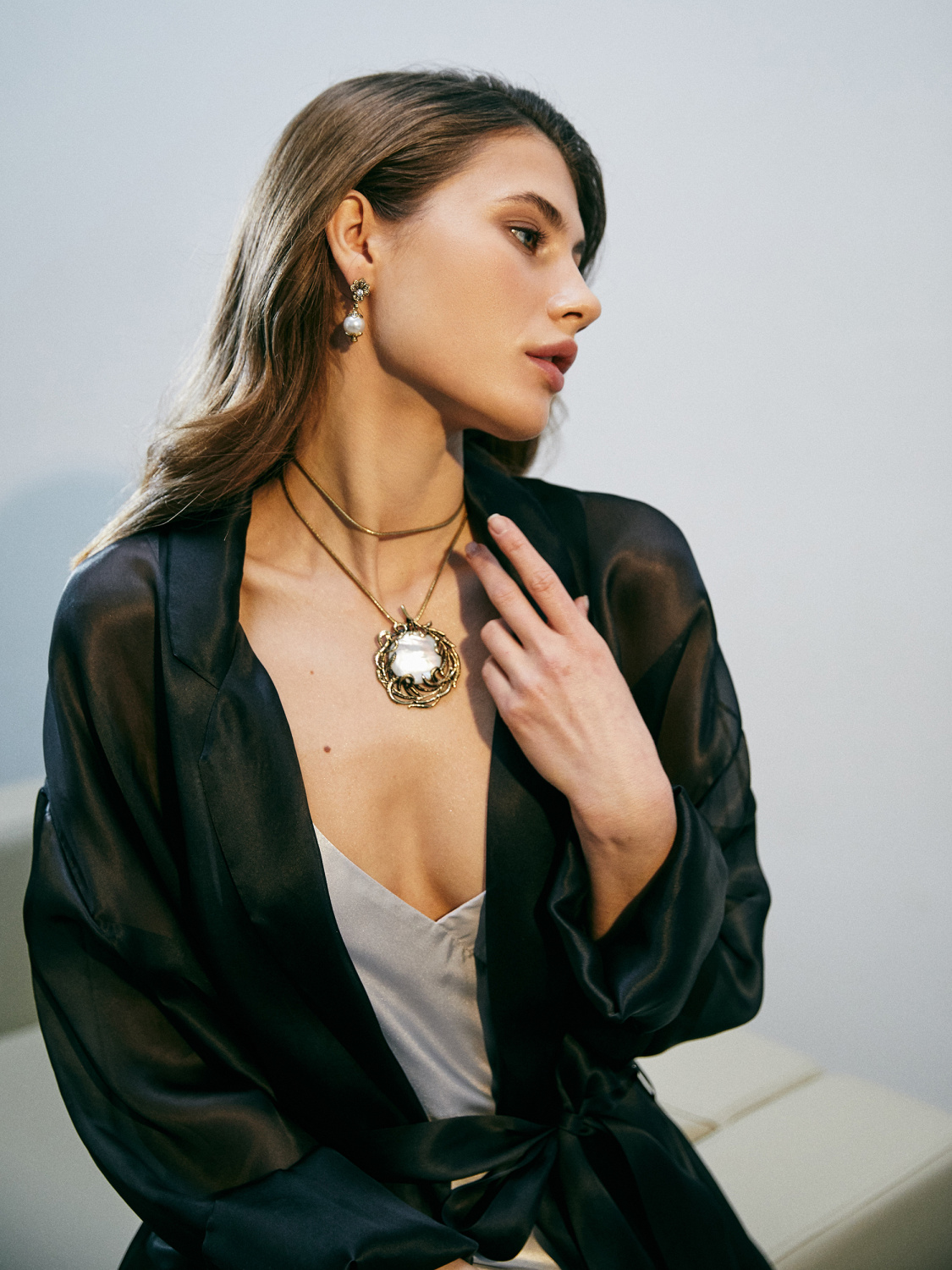 CO2907 PEARL Necklace/Broosh Piuma di Fenice