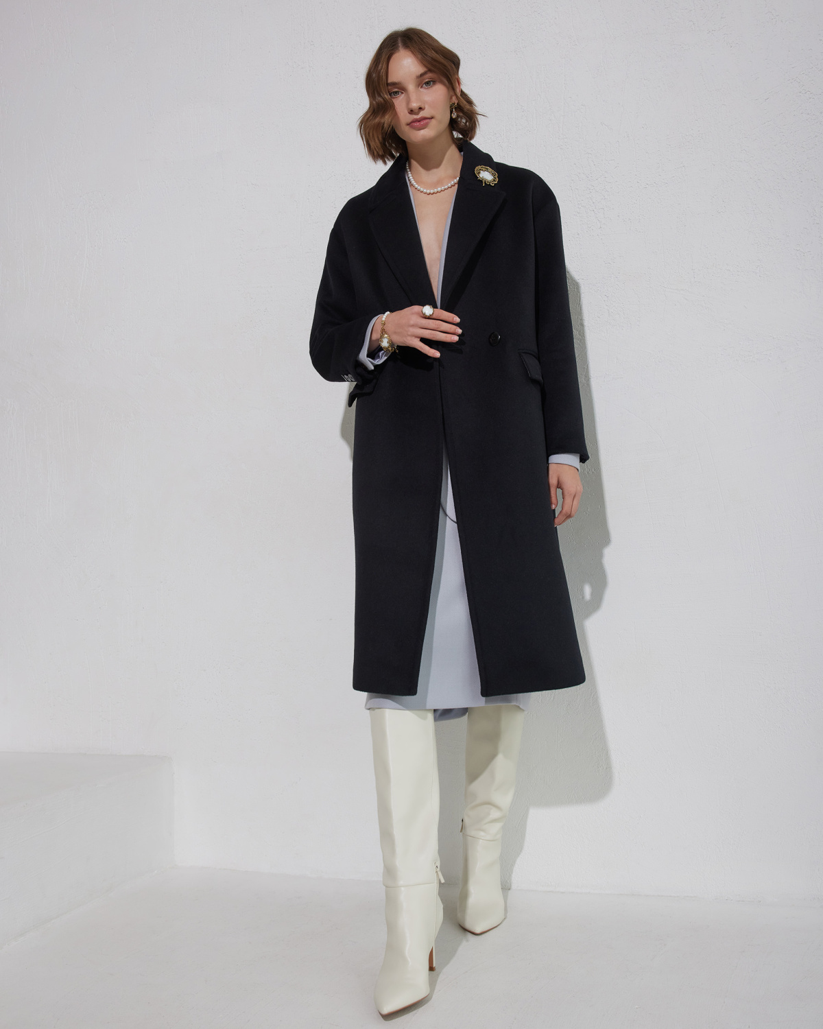 CO2907 PEARL Broosh/Necklace feather with pearls