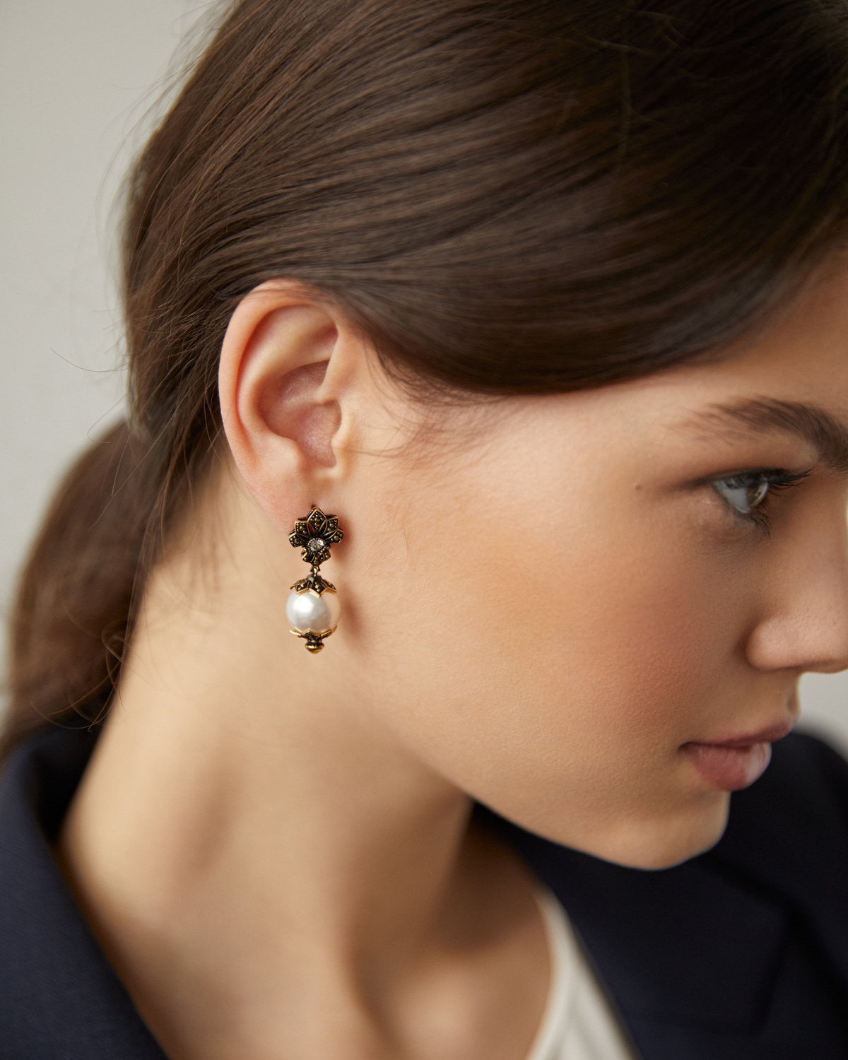 OR2320 PEARL Earings Iris Fiorentino