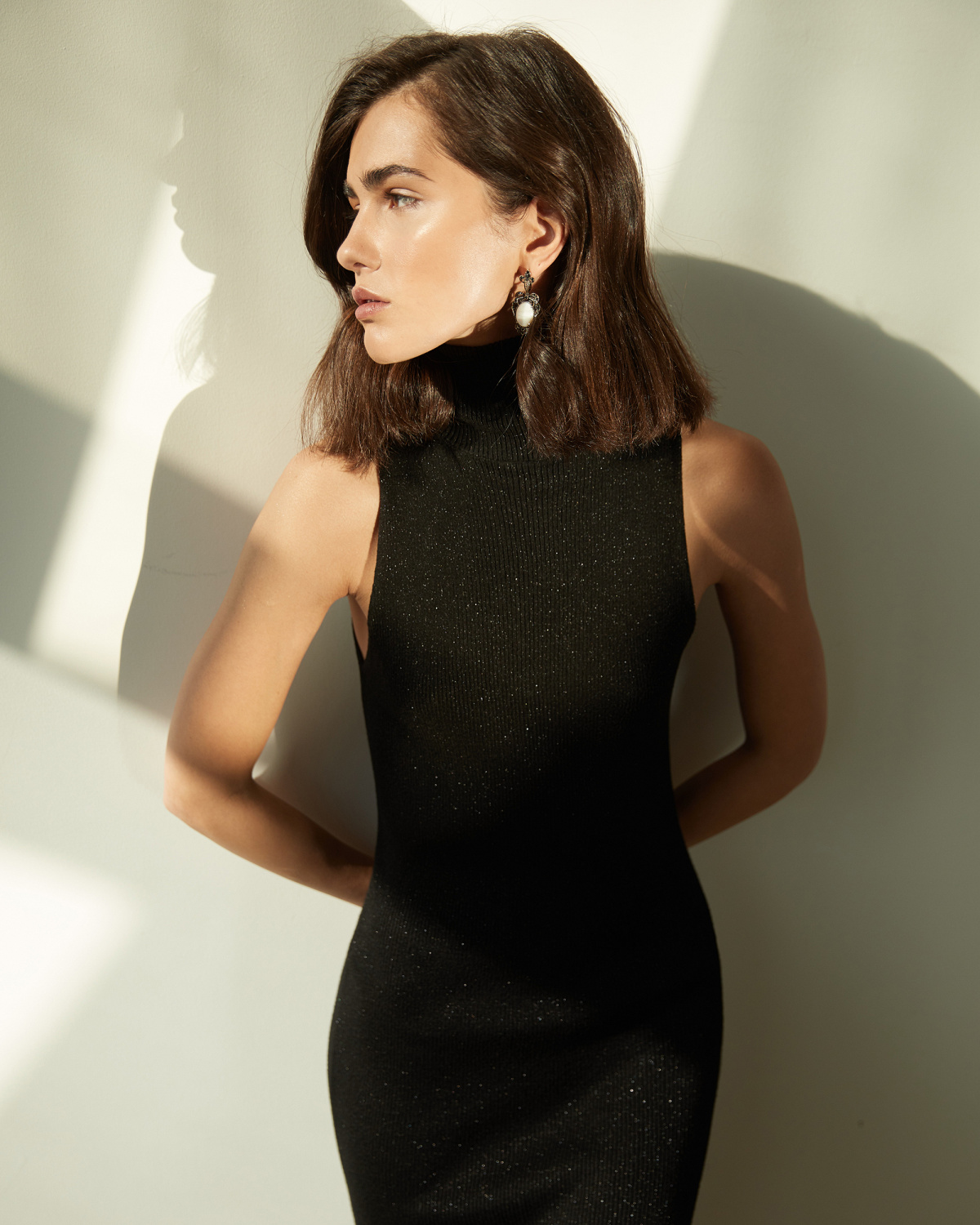 OR2006 NERO Earings REGALIA DELLE REGINE